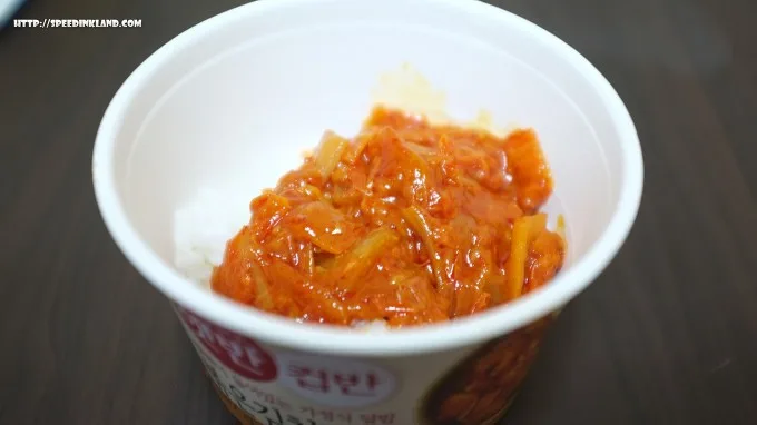 간편하게 먹는 한끼 식사 '가정식백반 CJ 볶은김치덮밥' 7 간편하게 먹는 한끼 식사 '가정식백반 CJ 볶은김치덮밥' 6
