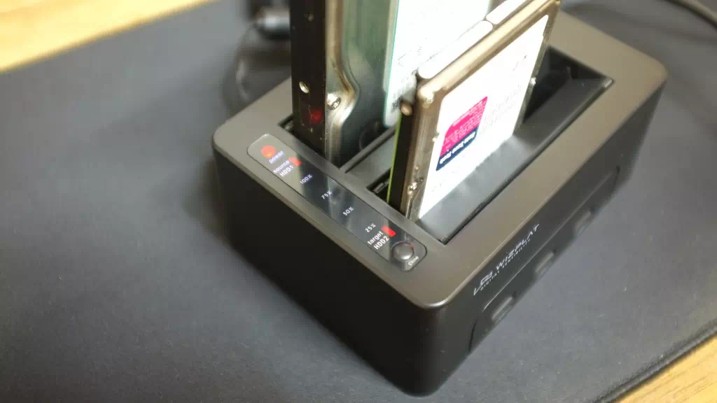 2베이 하드 도킹 스테이션 위즈 플랫 WIZ-3082H USB3.0 1 2베이 하드 도킹 스테이션 위즈 플랫 WIZ-3082H USB3.0