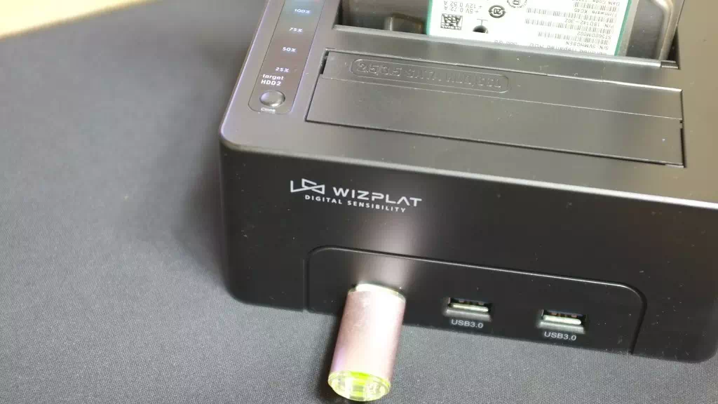 2베이 하드 도킹 스테이션 위즈 플랫 WIZ-3082H USB3.0 17 2베이 하드 도킹 스테이션 위즈 플랫 WIZ-3082H USB3.0 16